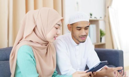 Uang Suami Milik Istri? Menelisik Pandangan Islam