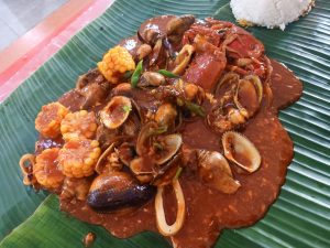 Makan Seru Bareng! Seafood Tumpah Jadi Favorit Pecinta Laut