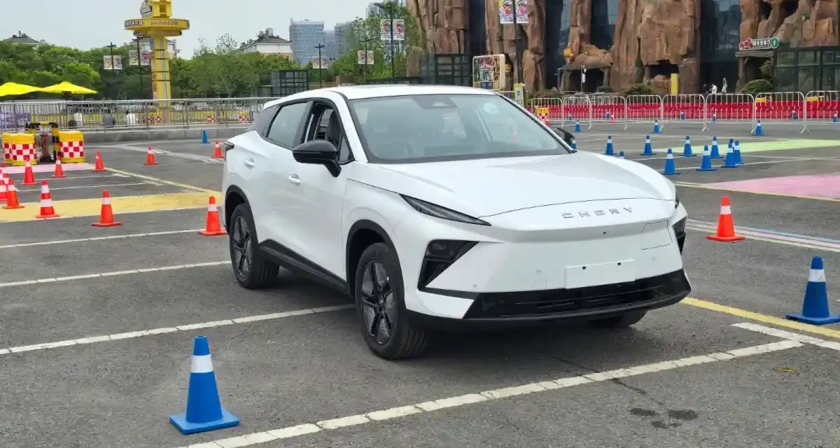 Chery E5 Facelift 2026: Siap Meramaikan Pasar Indonesia!