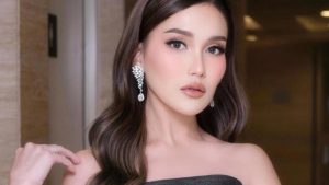 Ayu Ting Ting & Pria Misterius Di Bioskop: Reaksi Umi Kalsum Viral