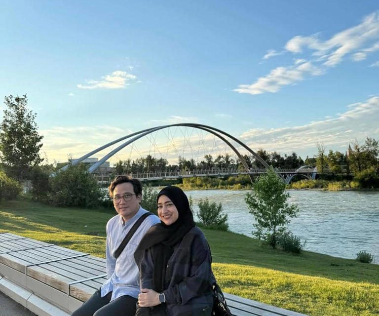 Gaya Liburan Tengku Firmansyah & Istri Di Calgary Bikin Iri