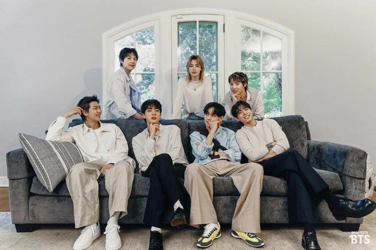 Potret Terbaru BTS Tampil Clean Look, 13 Tahun Bersama