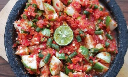 Beberuk Terong: Sambal Segar Khas Lombok Bikin Ketagihan