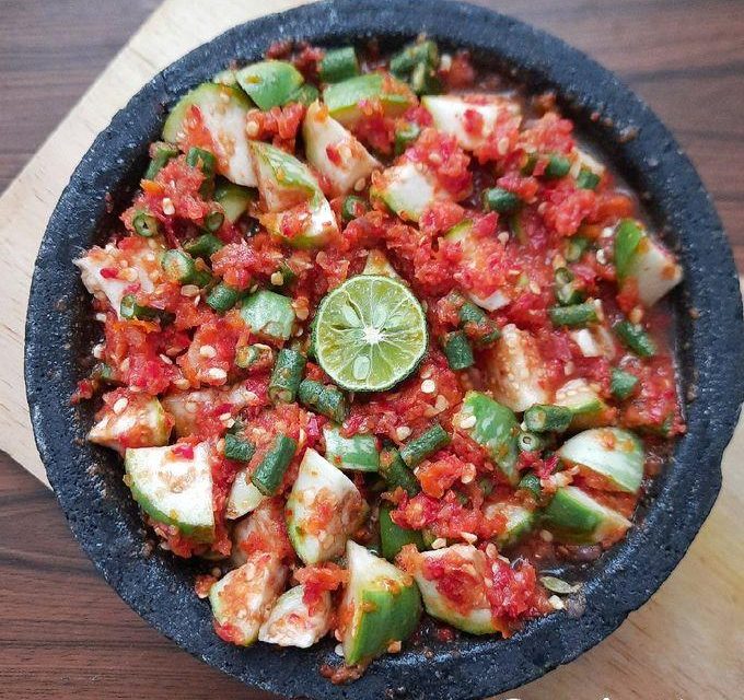 Beberuk Terong: Sambal Segar Khas Lombok Bikin Ketagihan