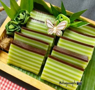 Kue Pepe: Jajanan Tradisional Betawi, Lembut & Lapis Warna Unik