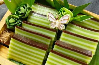 Kue Pepe: Jajanan Tradisional Betawi, Lembut & Lapis Warna Unik