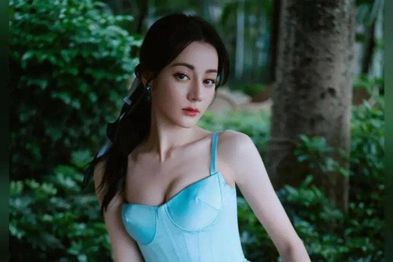 Terungkap! Dilraba Dilmurat, Punya Ayah Penyanyi Senior China