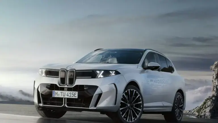 Bikin Melongo! BMW iX5 Hydrogen Pakai Tenaga Hidrogen