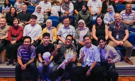 Andre Taulany & Sahabat Tampil Kompak Di Acara Sekolah Kenzy