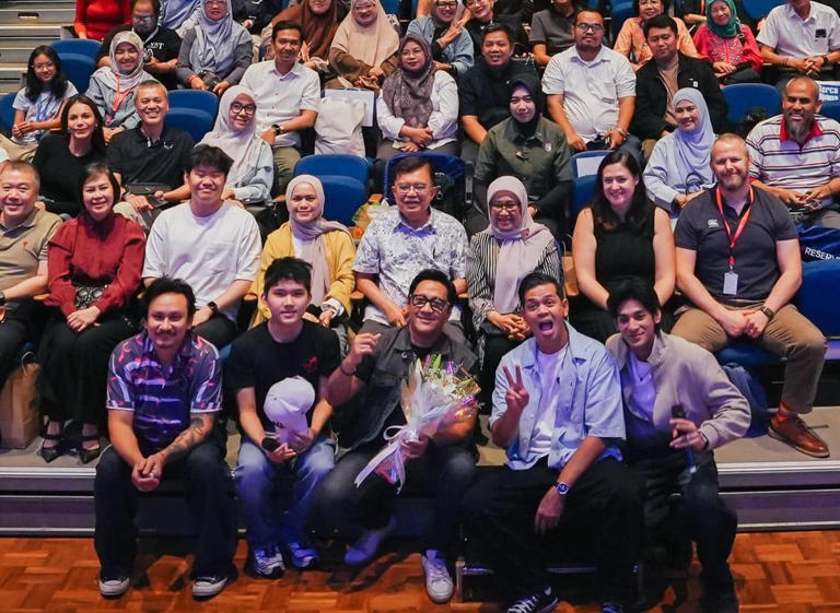 Andre Taulany & Sahabat Tampil Kompak Di Acara Sekolah Kenzy